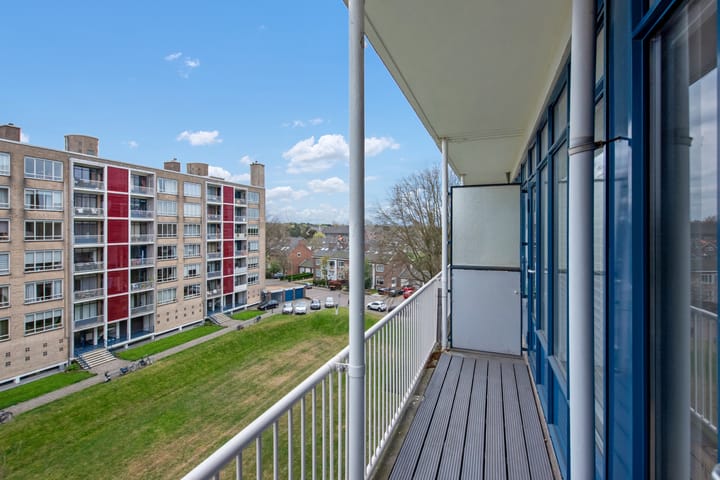 Foto 22 van Van Alkemadelaan 1116