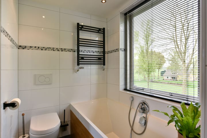 Foto 23 van Burgemeester Padmosweg 154-A