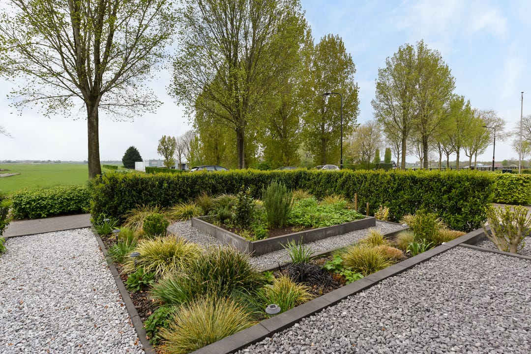 Photo 31 of Burgemeester Padmosweg 154-A