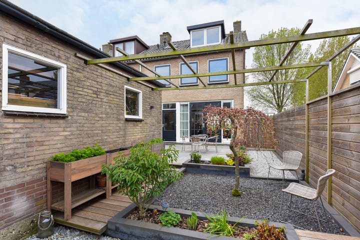 Foto 37 van Burgemeester Padmosweg 154-A