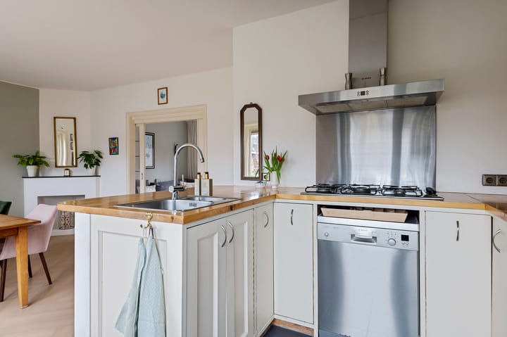 Photo 10 of De Ruijterweg 22-RD