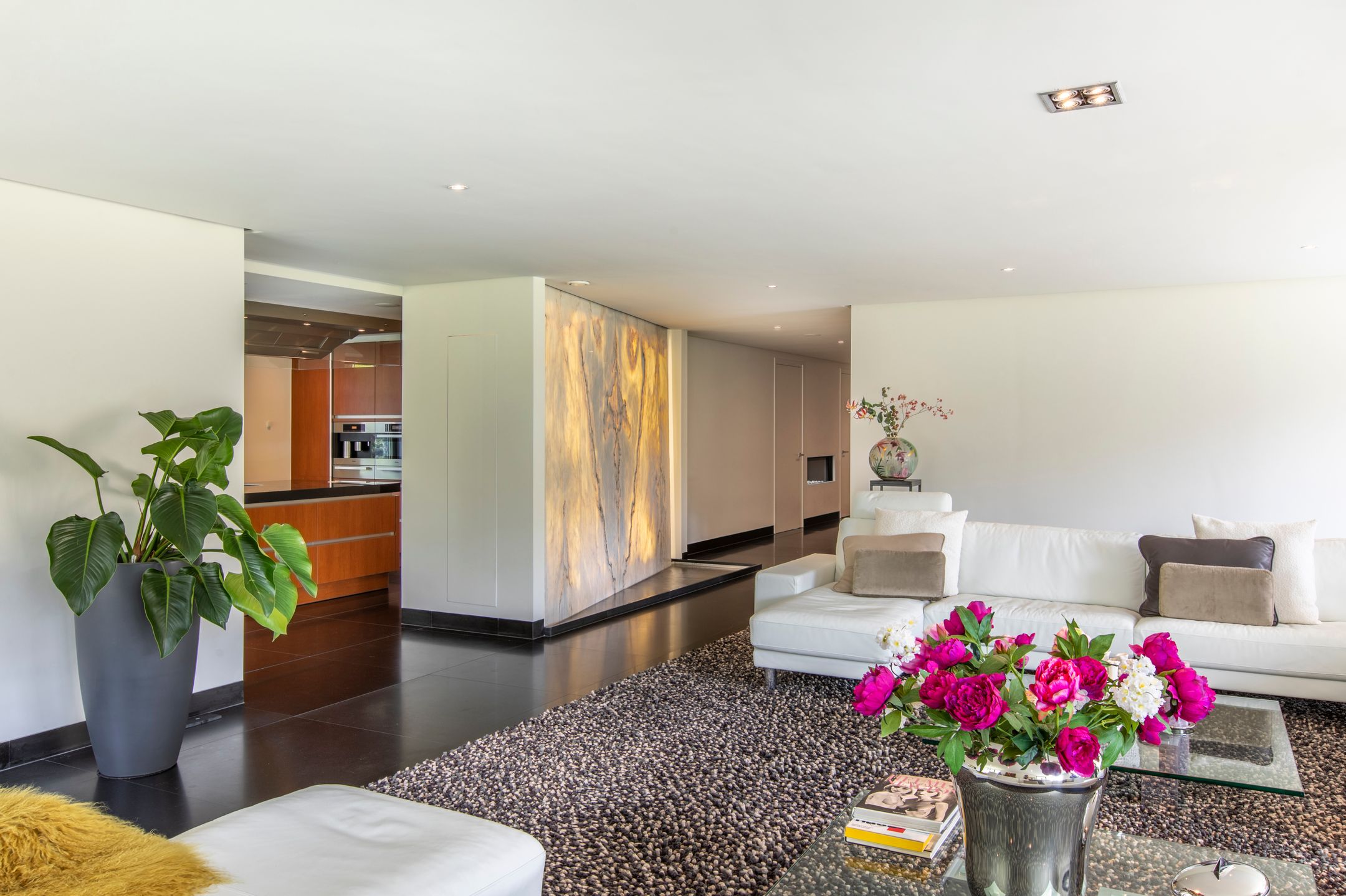 Foto 9 van Van Weerden Poelmanweg 160