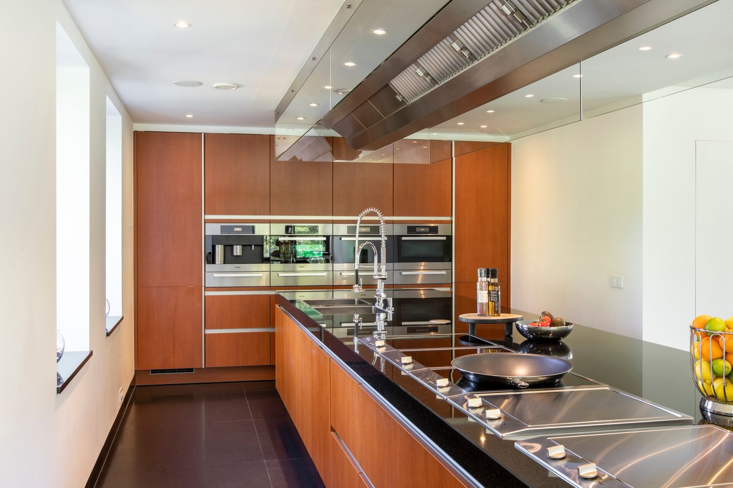 Foto 25 van Van Weerden Poelmanweg 160