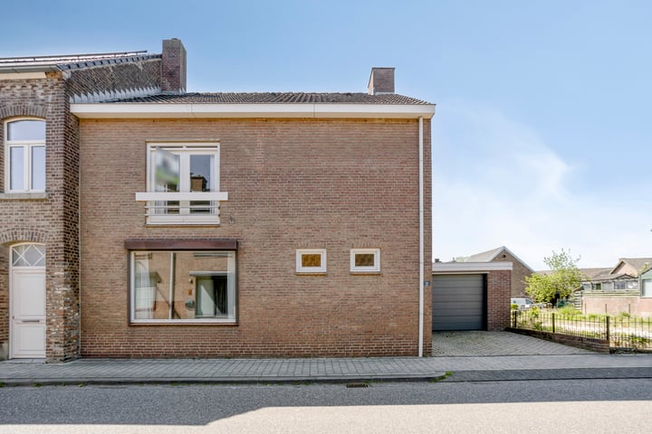 Emmastraat 11
