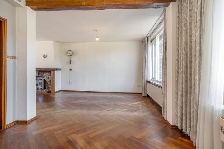 Foto 19 van Emmastraat 11