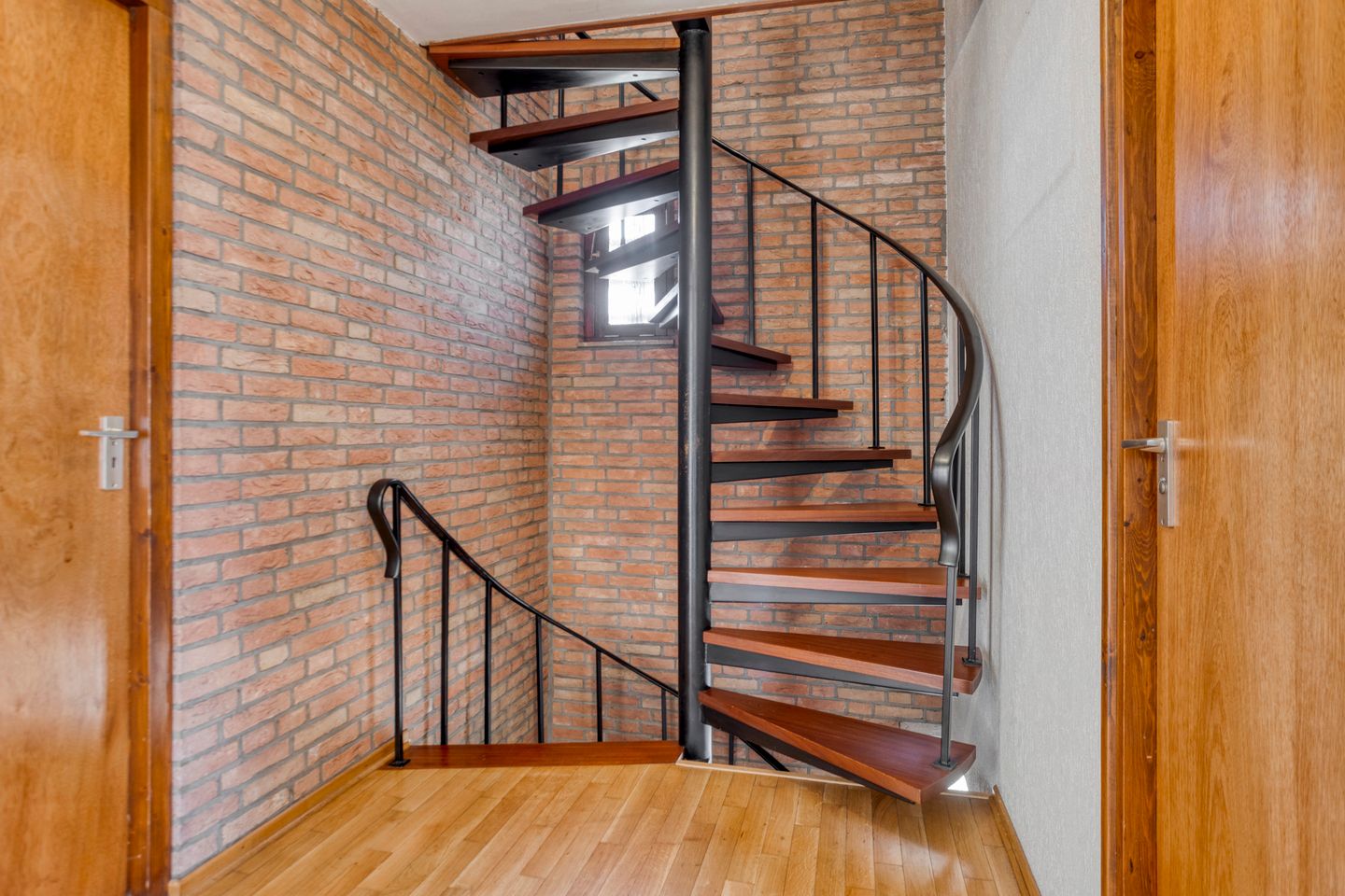 Foto 20 van Emmastraat 11