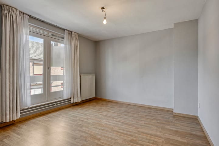 Foto 23 van Emmastraat 11