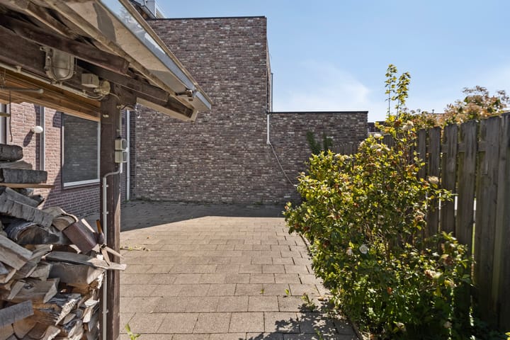 Foto 35 van Emmastraat 11