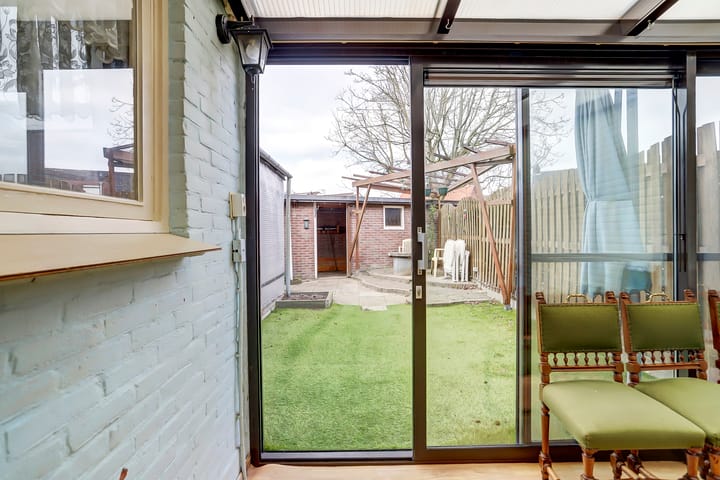 Photo 17 of Meidoornstraat 31