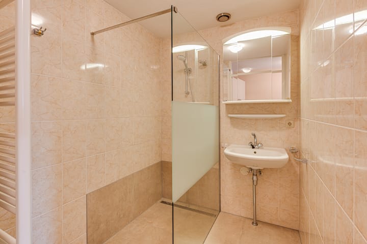 Foto 12 van Zenderstraat 64