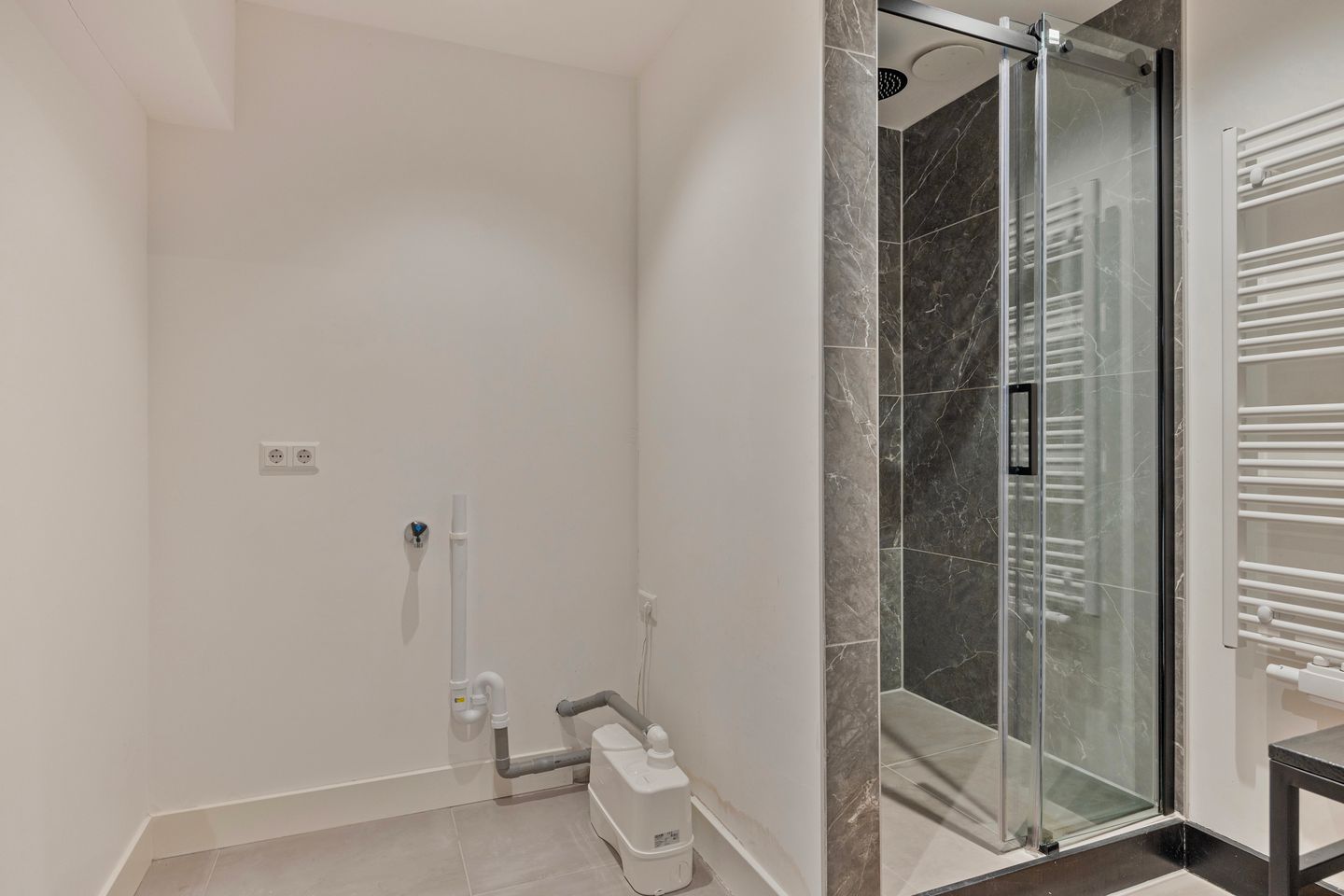 Photo 20 of Van Noortwijckstraat 44-A