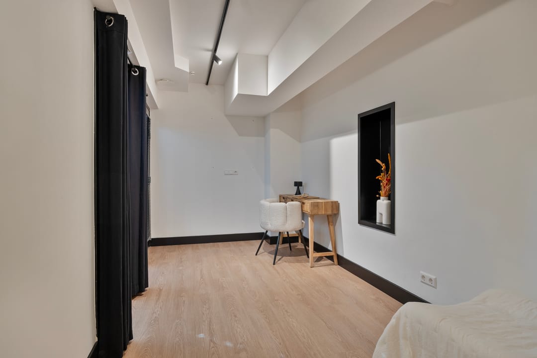 Photo 23 of Van Noortwijckstraat 44-A