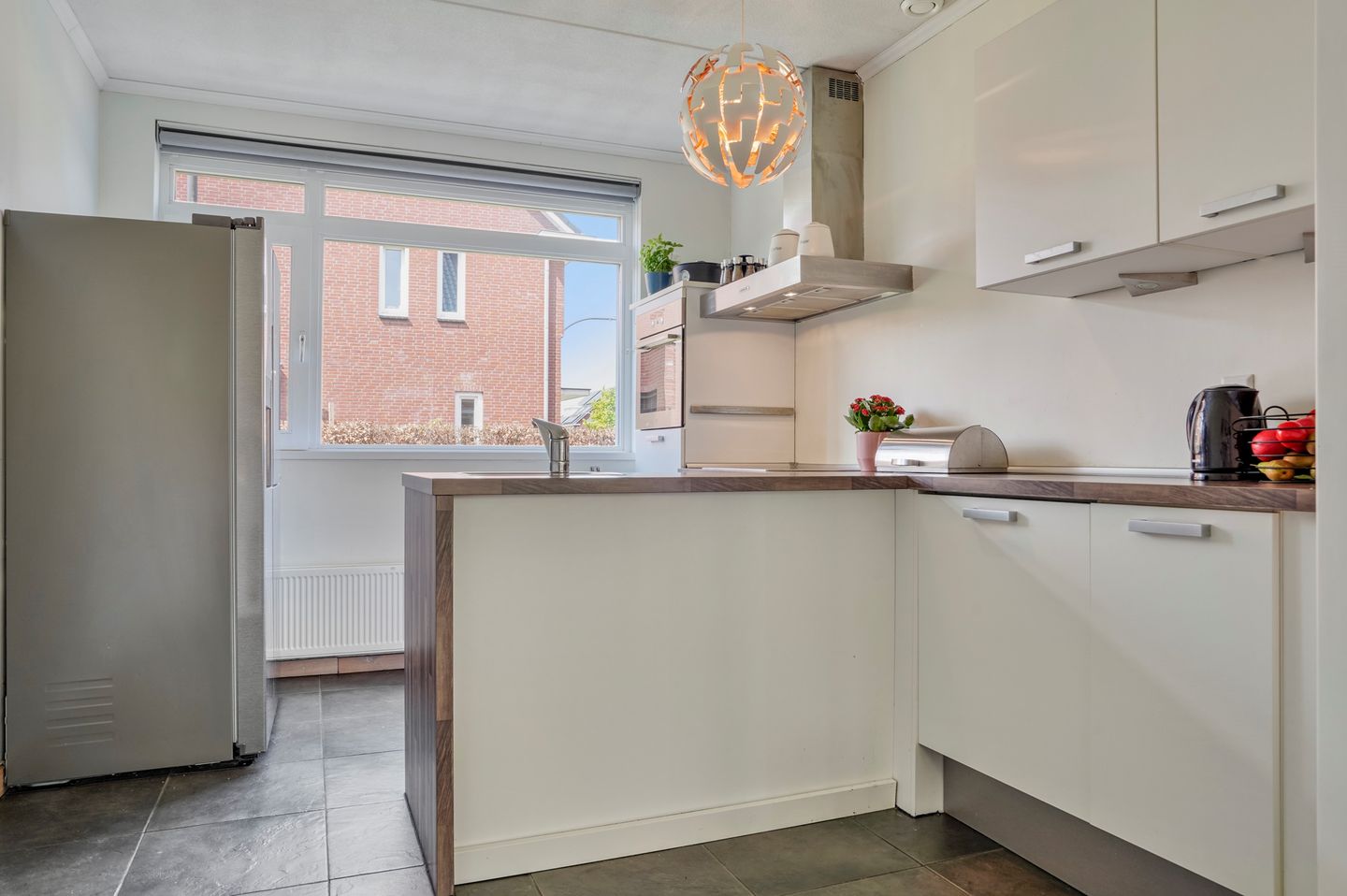 Foto 10 van Voorschotenstraat 14