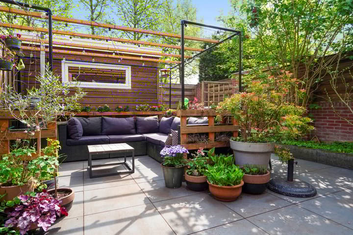 Foto 30 van Voorschotenstraat 14