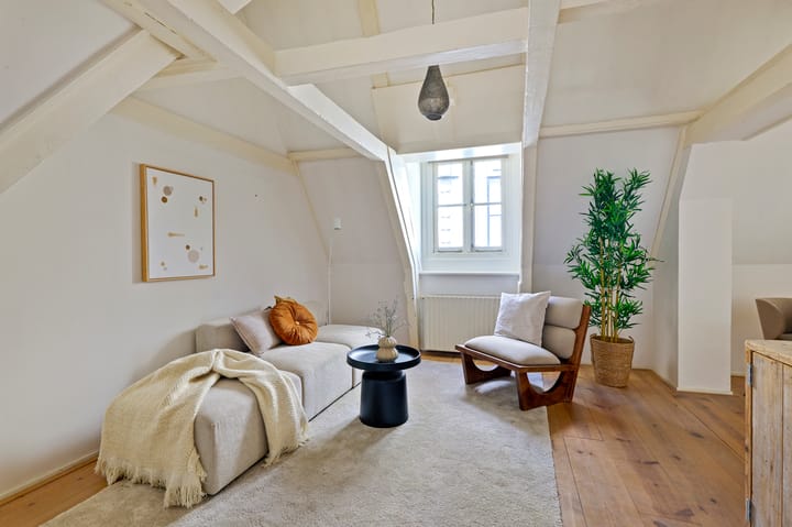 Photo 4 of Sint Luciënsteeg 17-F