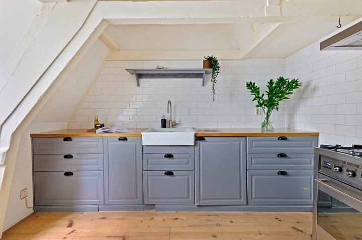 Photo 6 of Sint Luciënsteeg 17-F