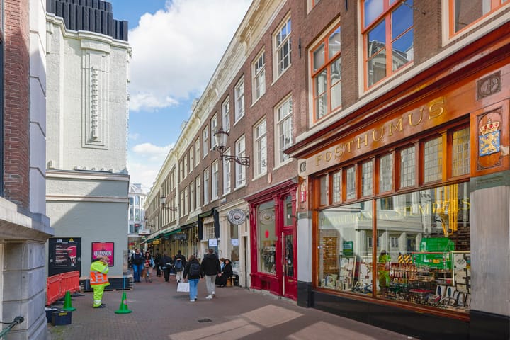 Photo 23 of Sint Luciënsteeg 17-F