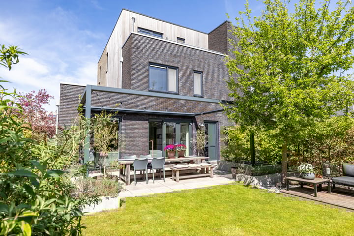 Foto 1 van Warmoltseiland 9