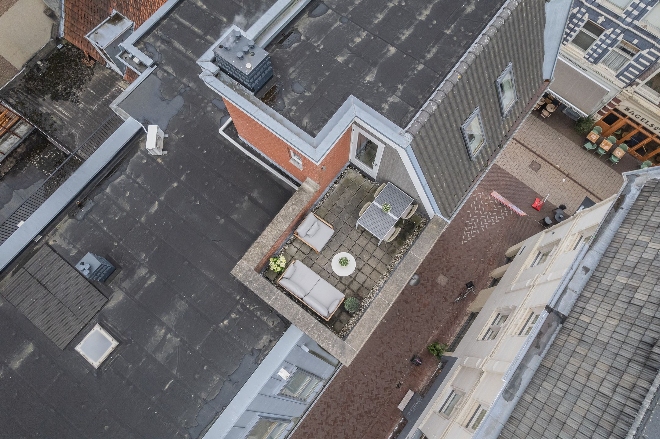 Foto 24 van Klarestraat 2-14