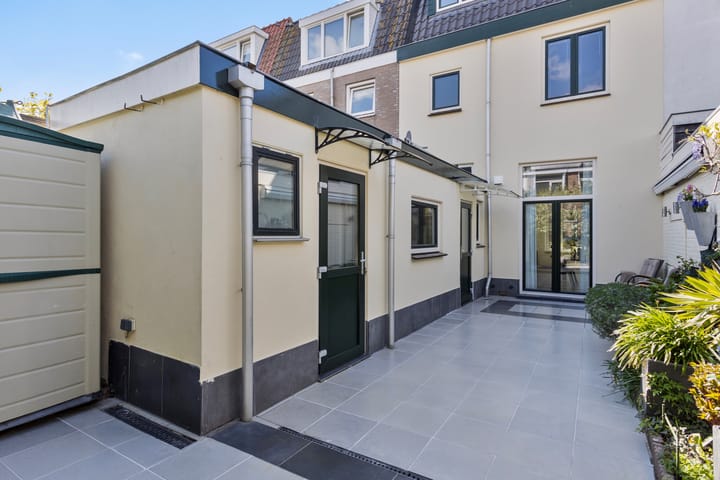 Foto 25 van Borneostraat 16