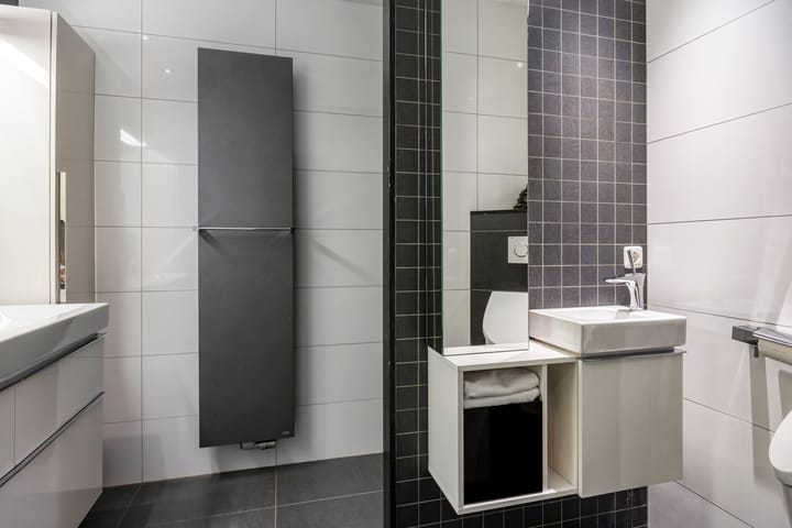 Foto 21 van De La Sallestraat 4