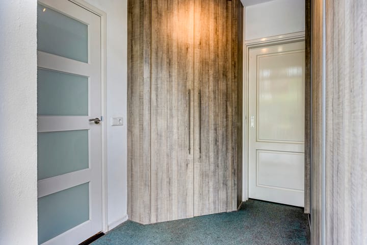 Foto 24 van De La Sallestraat 4