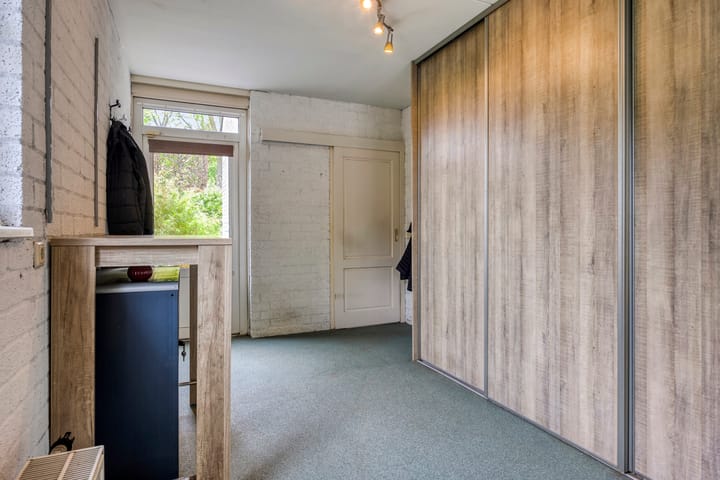 Foto 26 van De La Sallestraat 4