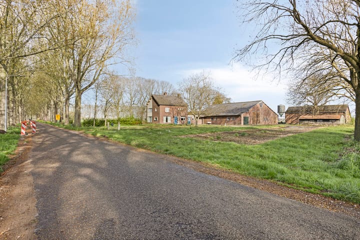 Photo 34 of Veldweg 3