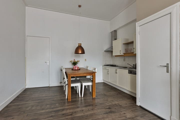 Foto 8 van Helper Westsingel 29