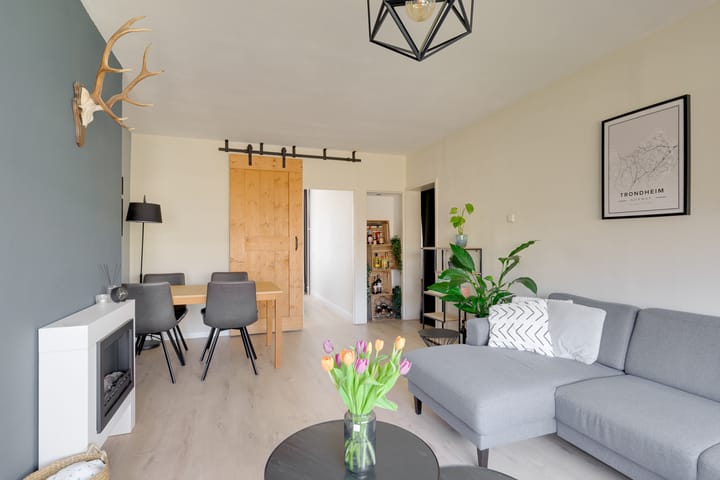 Foto 6 van Burgemeester Caan van Necklaan 287