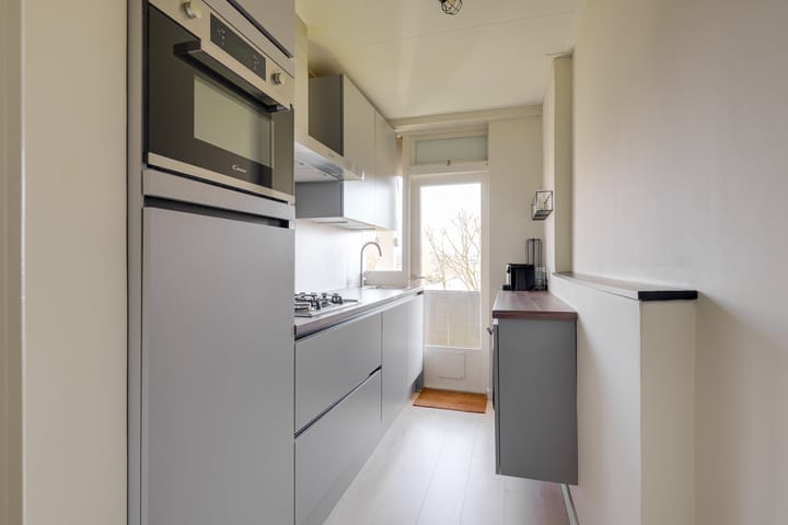 Foto 2 van Burgemeester Caan van Necklaan 287