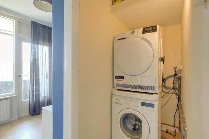 Foto 15 van Burgemeester Caan van Necklaan 287