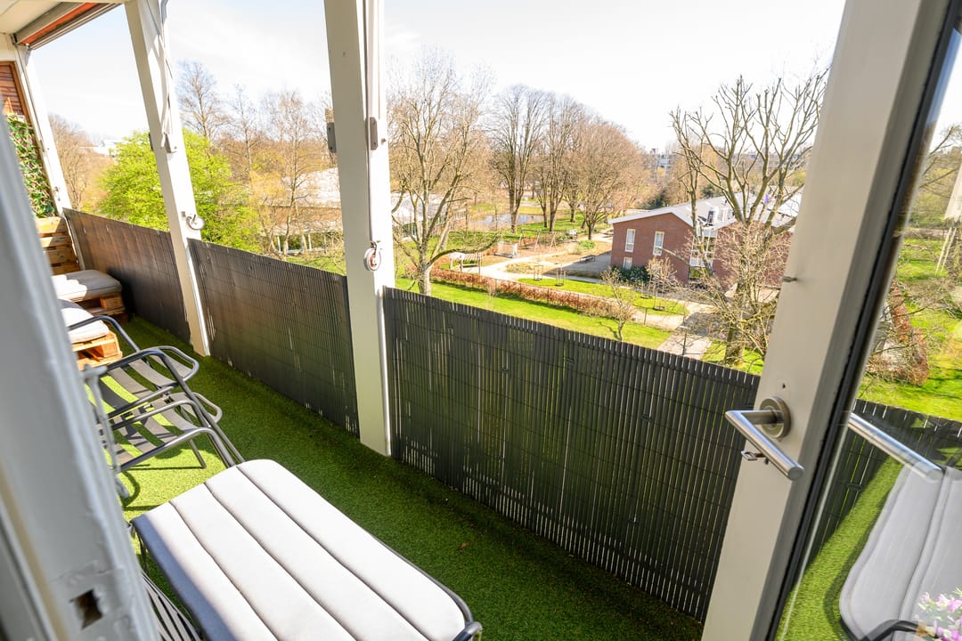 Foto 17 van Burgemeester Caan van Necklaan 287