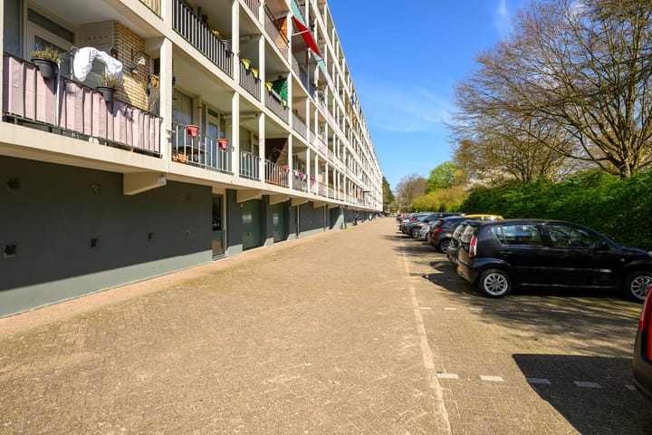 Foto 20 van Burgemeester Caan van Necklaan 287