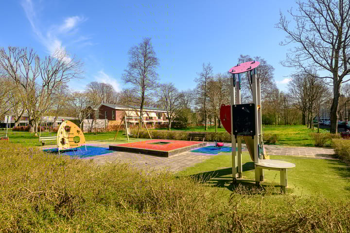 Foto 21 van Burgemeester Caan van Necklaan 287