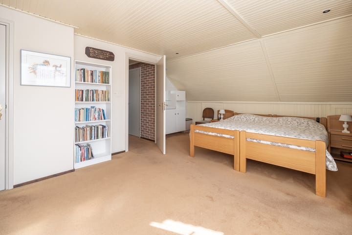 Foto 35 van Hertespoor 26