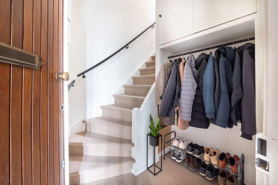 Foto 2 van Caan van Necklaan 289