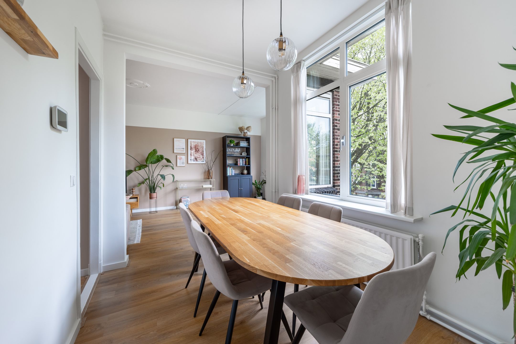 Foto 9 van Caan van Necklaan 289