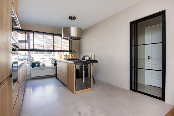 Foto 17 van Linnaeusstraat 54