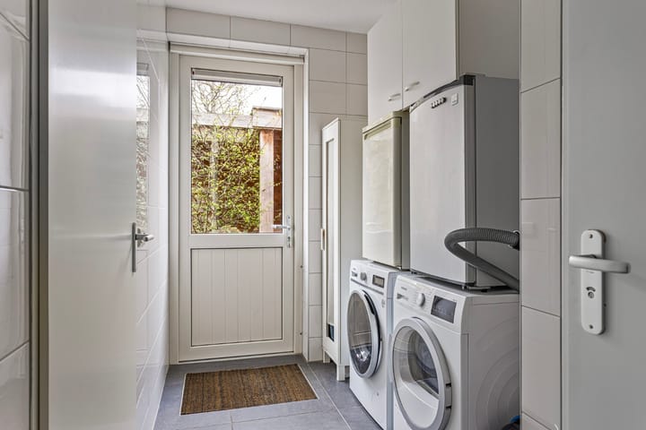 Photo 32 of Kluisstraat 21