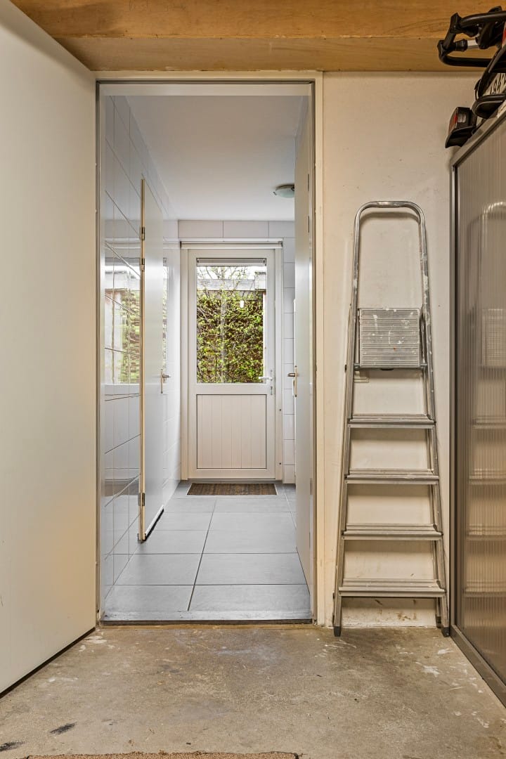 Photo 34 of Kluisstraat 21