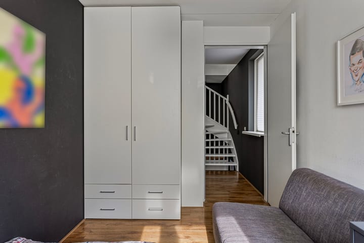 Photo 42 of Kluisstraat 21