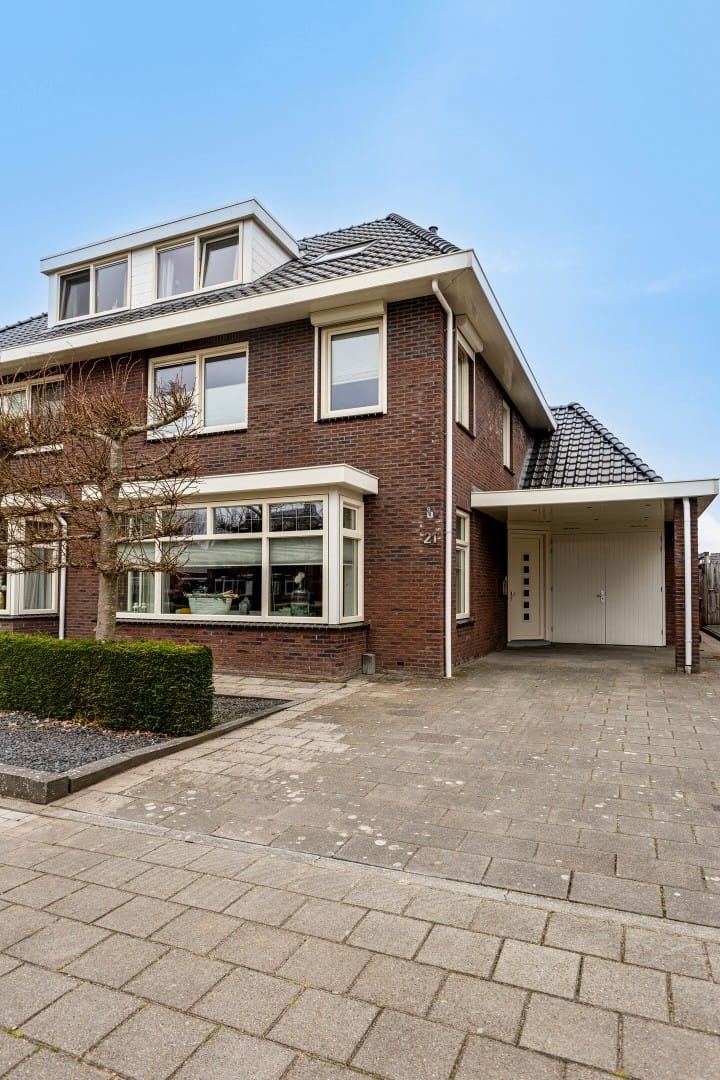 Photo 64 of Kluisstraat 21