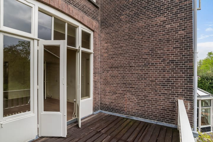 Photo 44 of Essenlaan 6