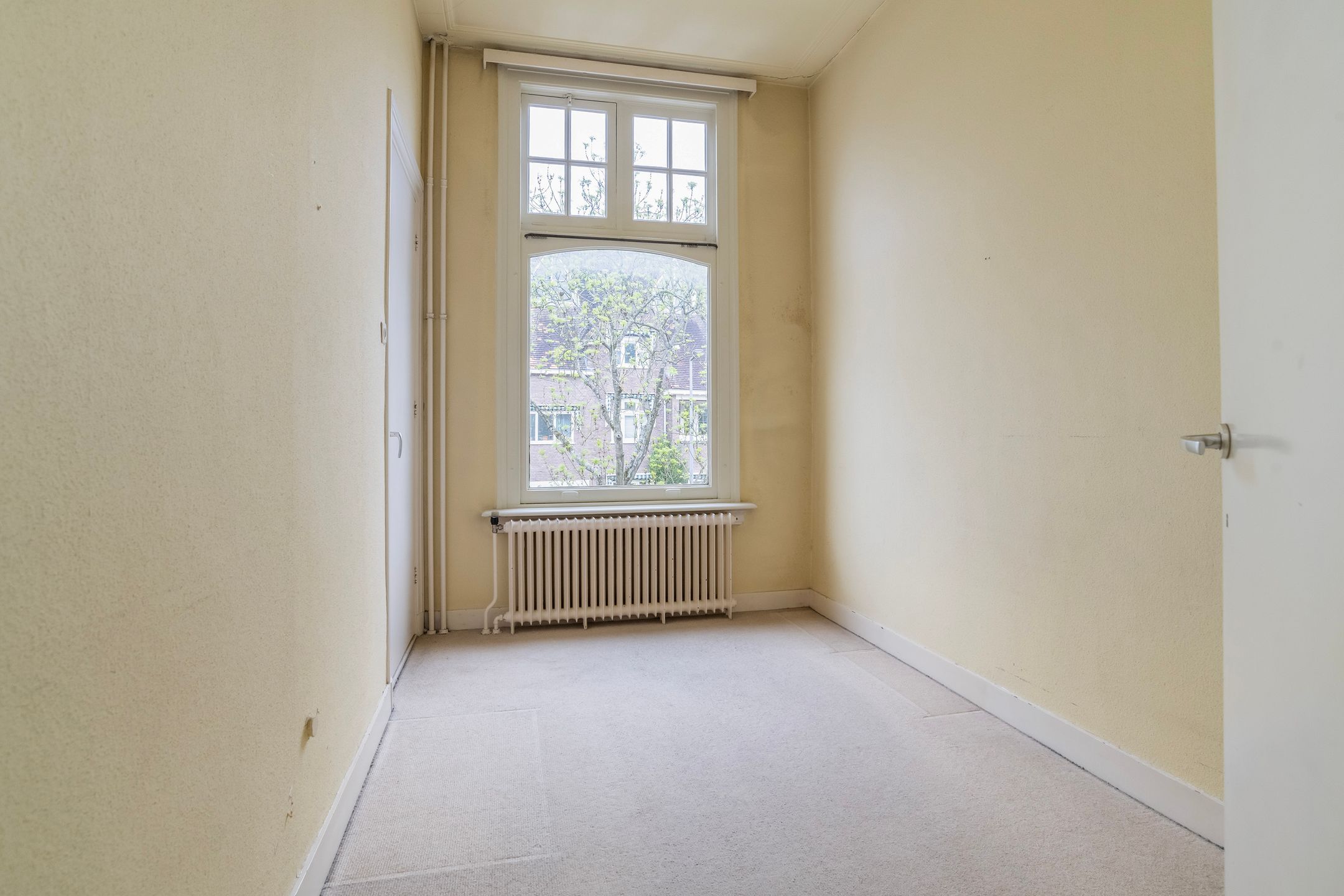 Photo 48 of Essenlaan 6