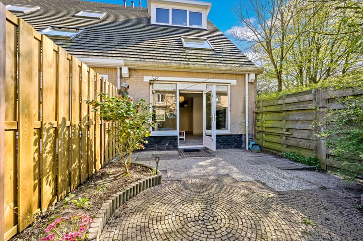 Foto 11 van Dr. R.J. Fruinplantsoen 36