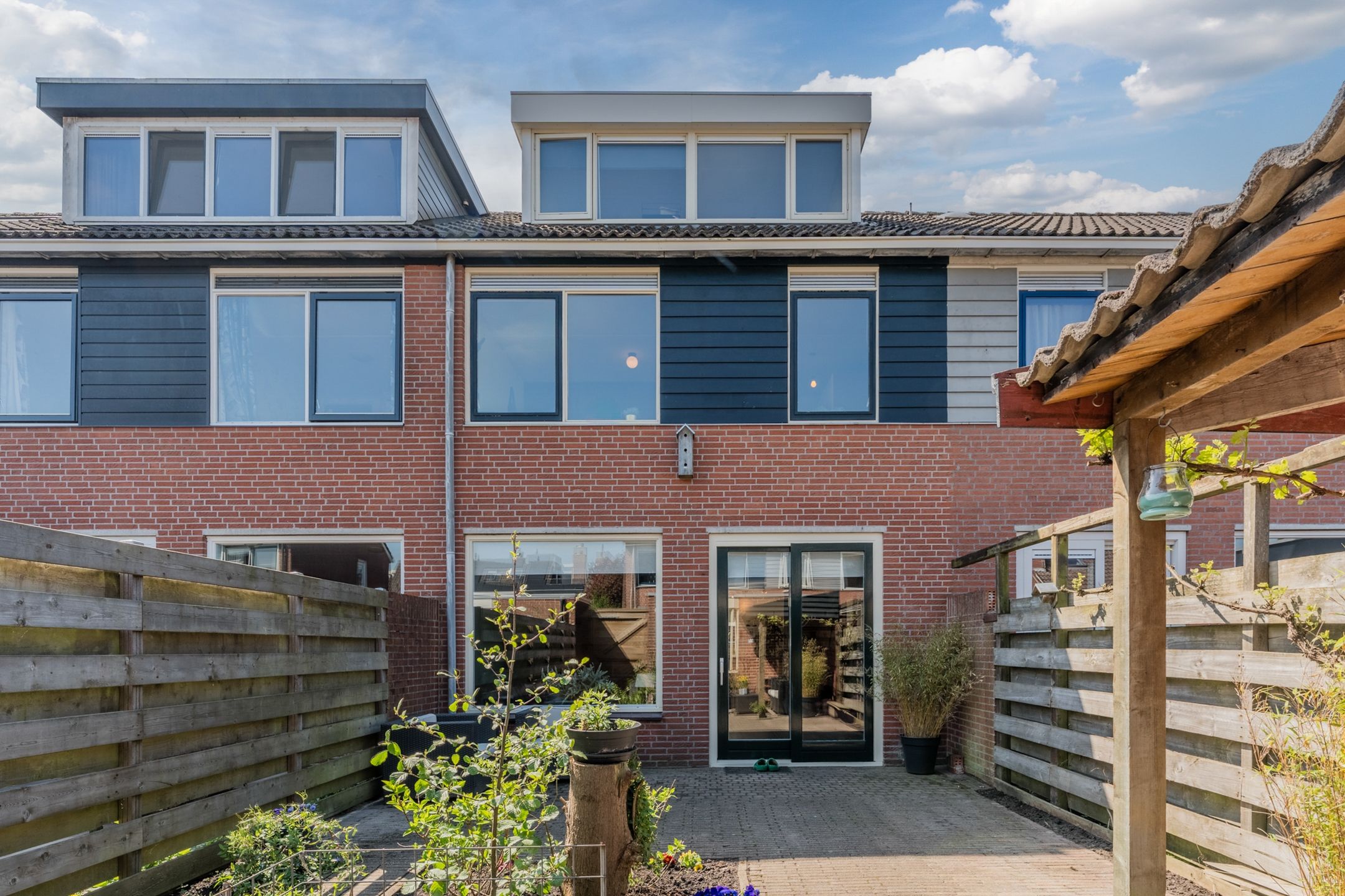 Photo 30 of Hoornblad 6