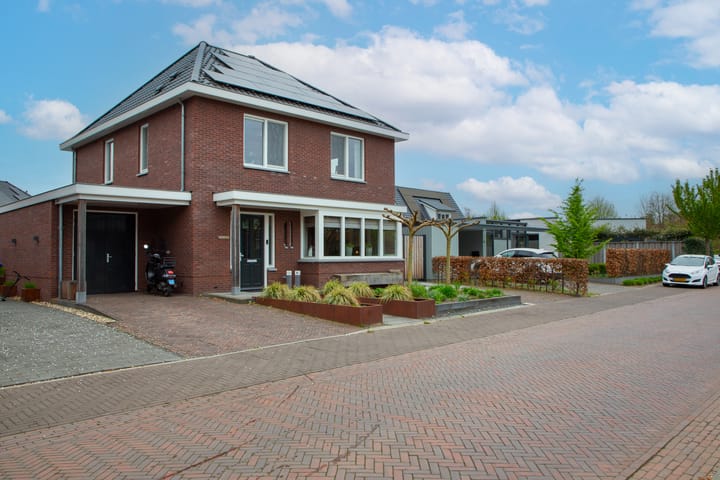 Photo 2 of de Bank 6