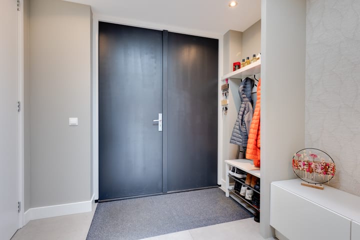 Foto 24 van de Bank 6