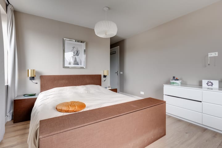 Foto 30 van de Bank 6